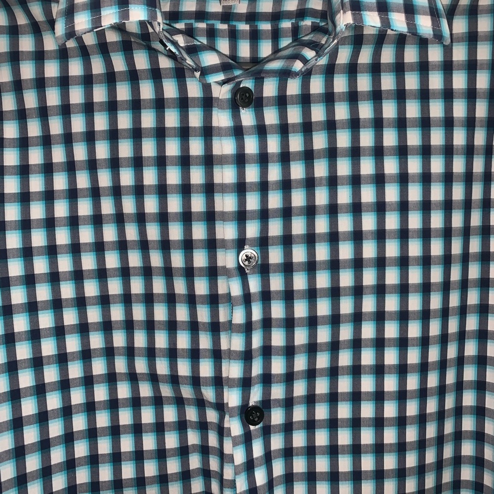 Button Up - Picture 4 of 5